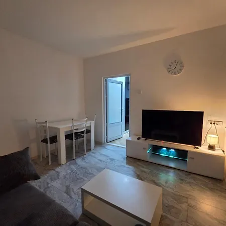 شقة Stan Na Dan بور