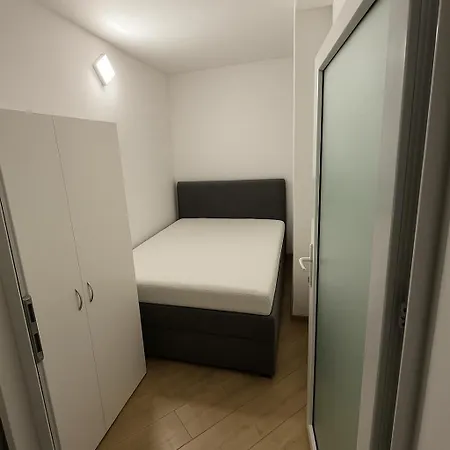 شقة Stan Na Dan بور